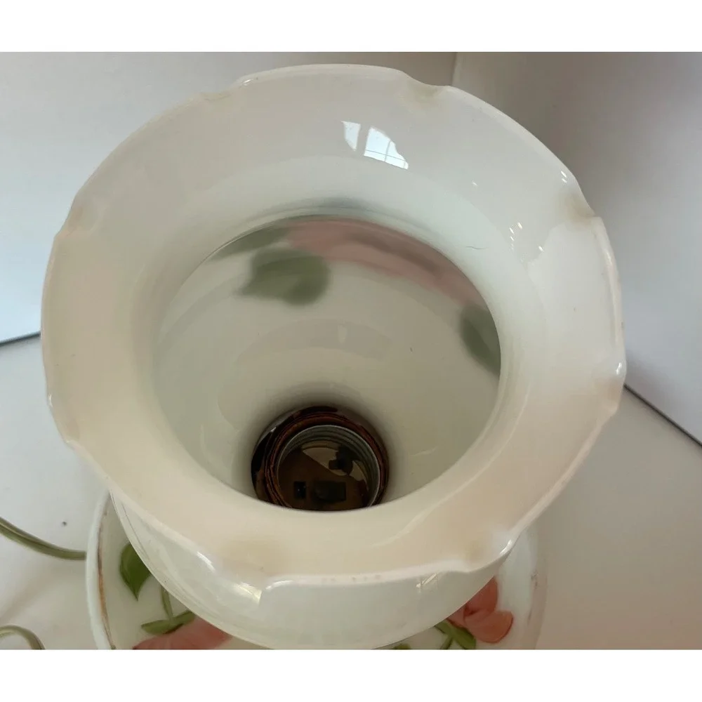 Vintage Milk Glass Hurricane Lamp Hand Painted Pink‎ Roses Ruffled Boudoir Light